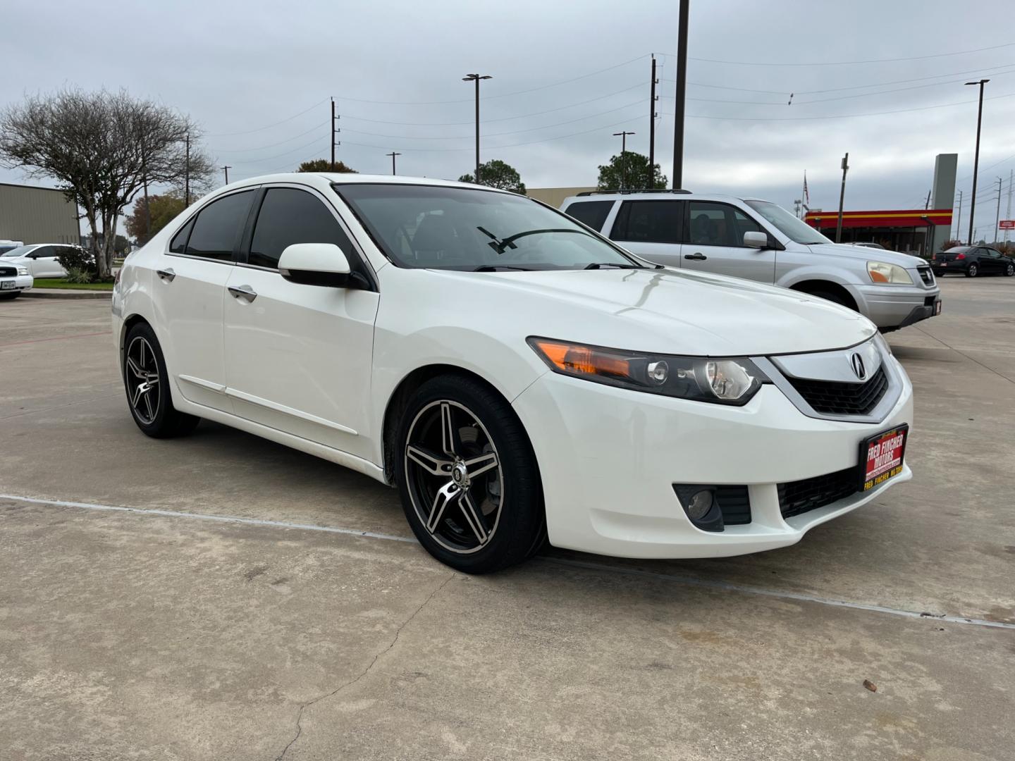 2009 white /TAN Acura TSX 5-Speed AT (JH4CU26639C) with an 2.4L L4 DOHC 16V engine, 5-Speed Automatic Overdrive transmission, located at 14700 Tomball Parkway 249, Houston, TX, 77086, (281) 444-2200, 29.928619, -95.504074 - Photo#0